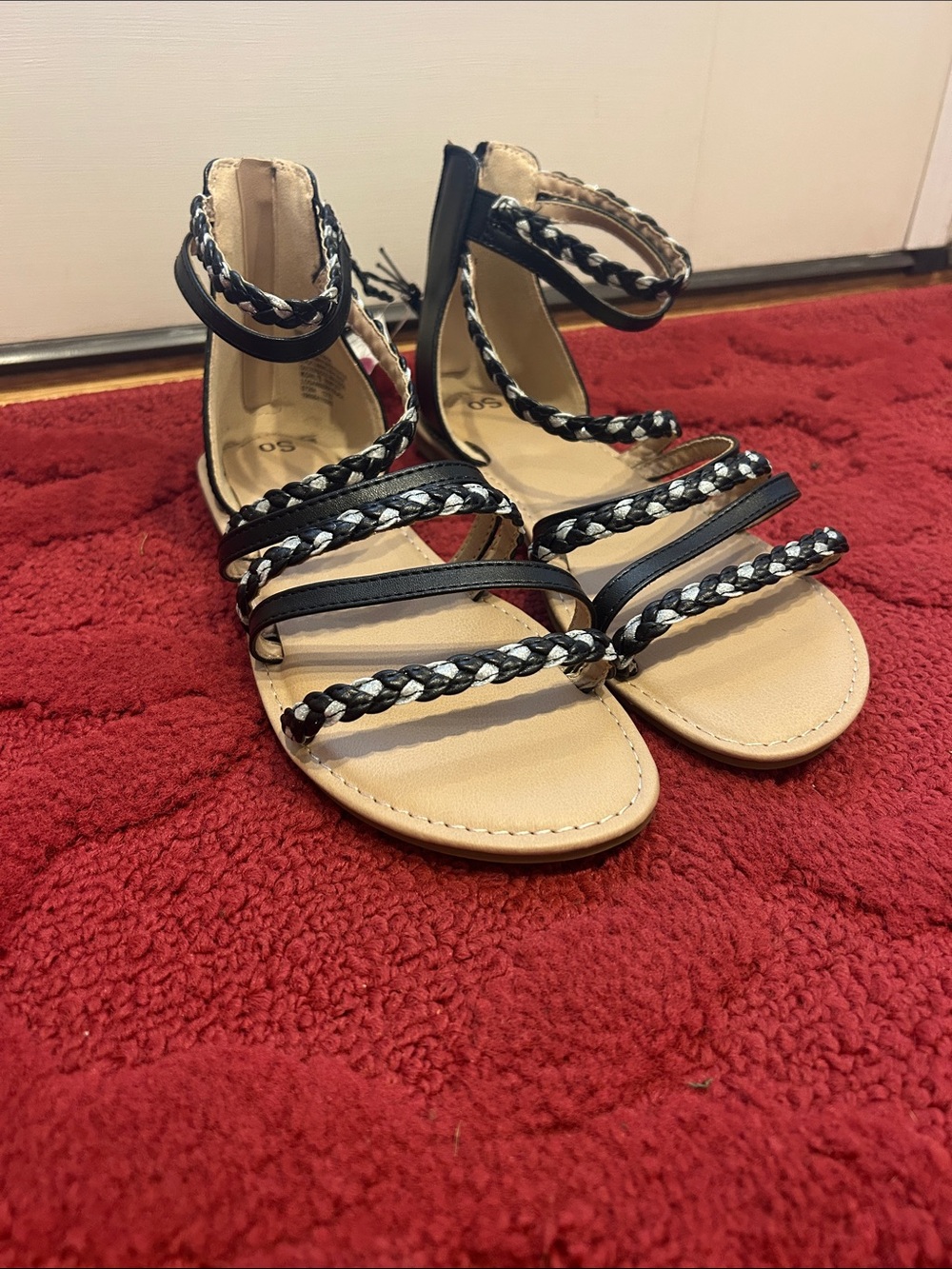 NWT SO girls gladiator zip back sandals